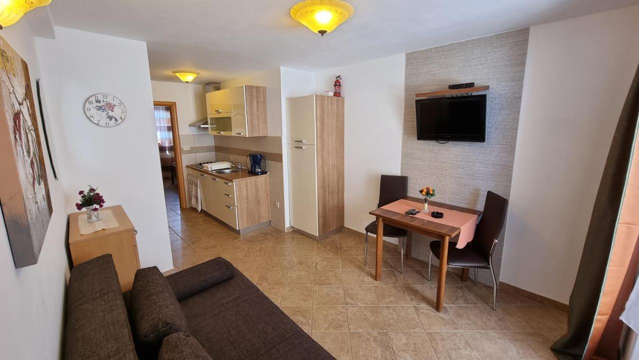 מאלינסקה Apartmani Sidro מראה חיצוני תמונה