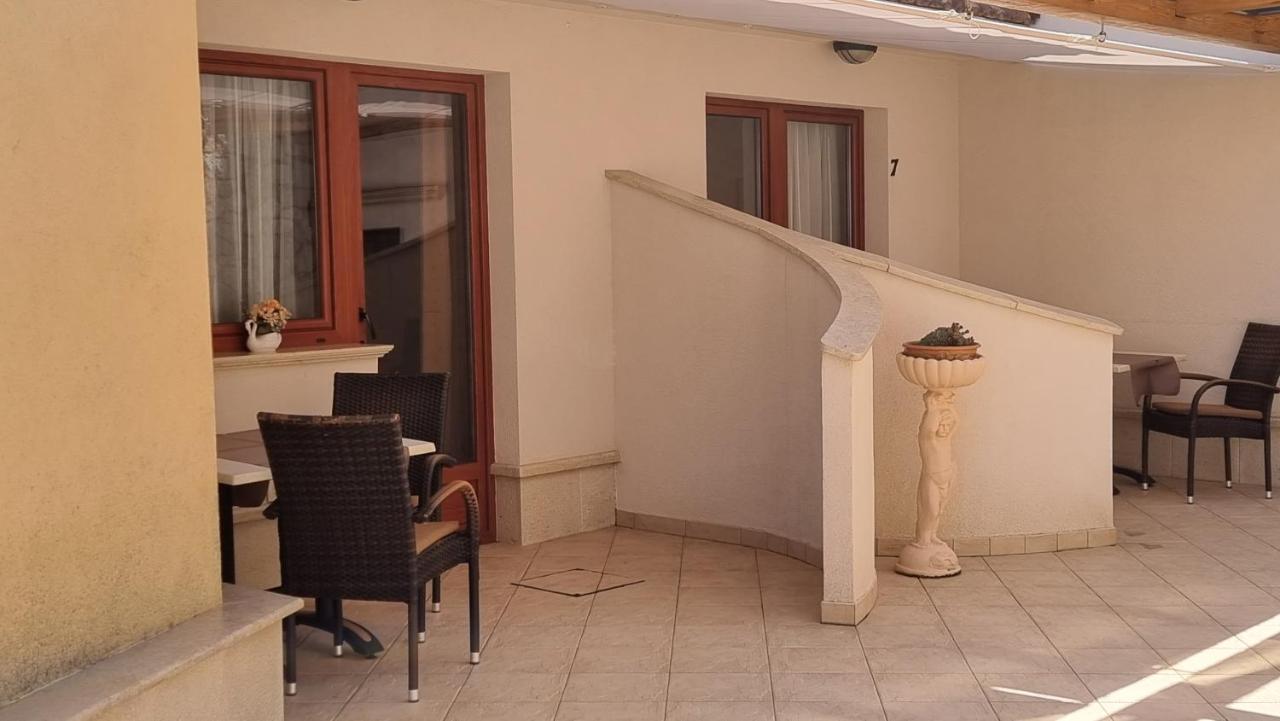 מאלינסקה Apartmani Sidro מראה חיצוני תמונה